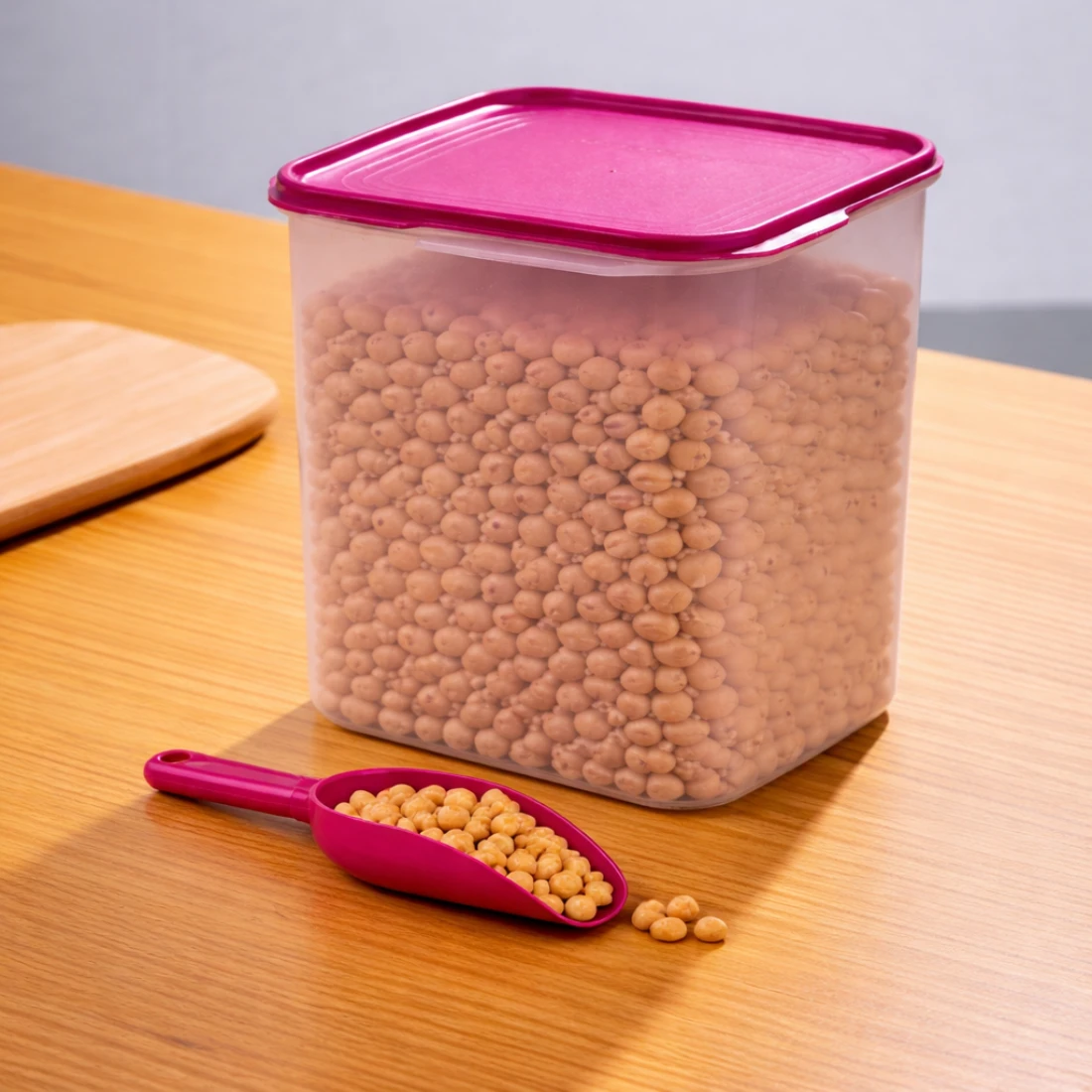 Keep It Dry Square Container with Scoop, 5.5L - Mulberry Dream
